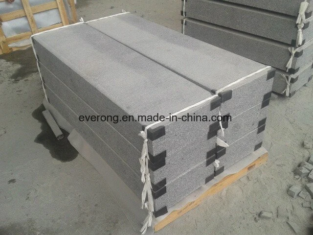 G654 China Dark Grey Granite Kerbstone Padang Black Flamed Steps for Path